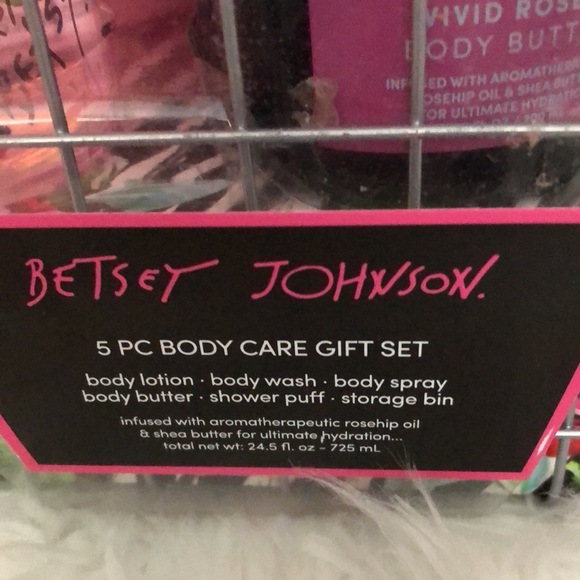 NIB, SET OF BETSY JOHNSON - Picture 2 of 2